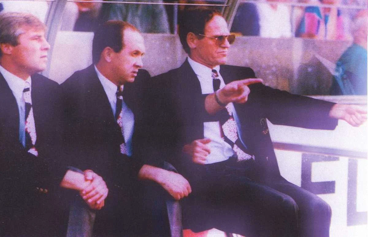 Тренерська лава "Динамо" середини 90-х: Дем'яненко, Павлов, Сабо