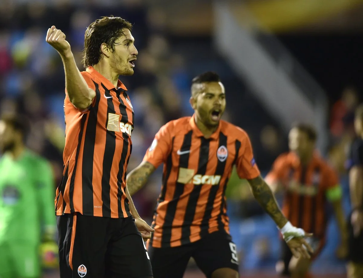 Бланко-Лещук празднует гол / getty images