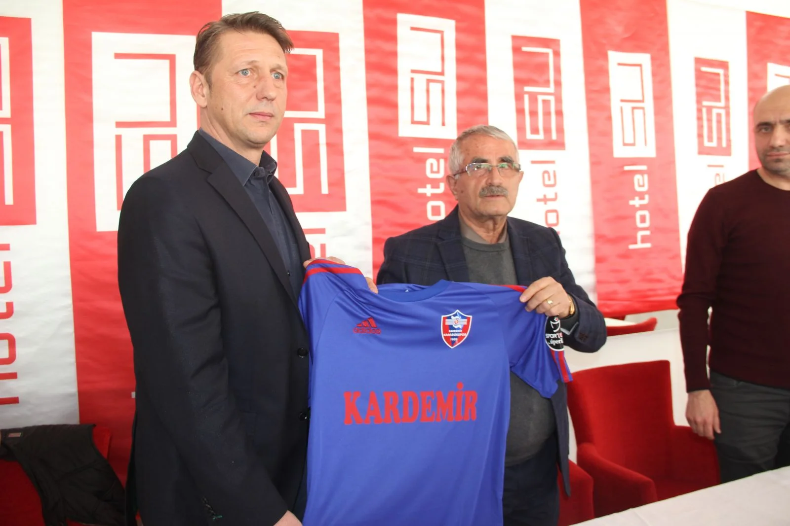 Баришич на презентации в "Карабюкспоре"