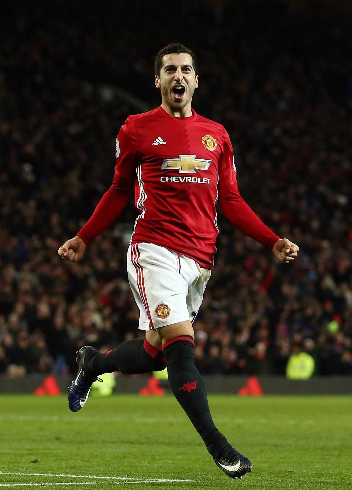 Генрих Мхитарян