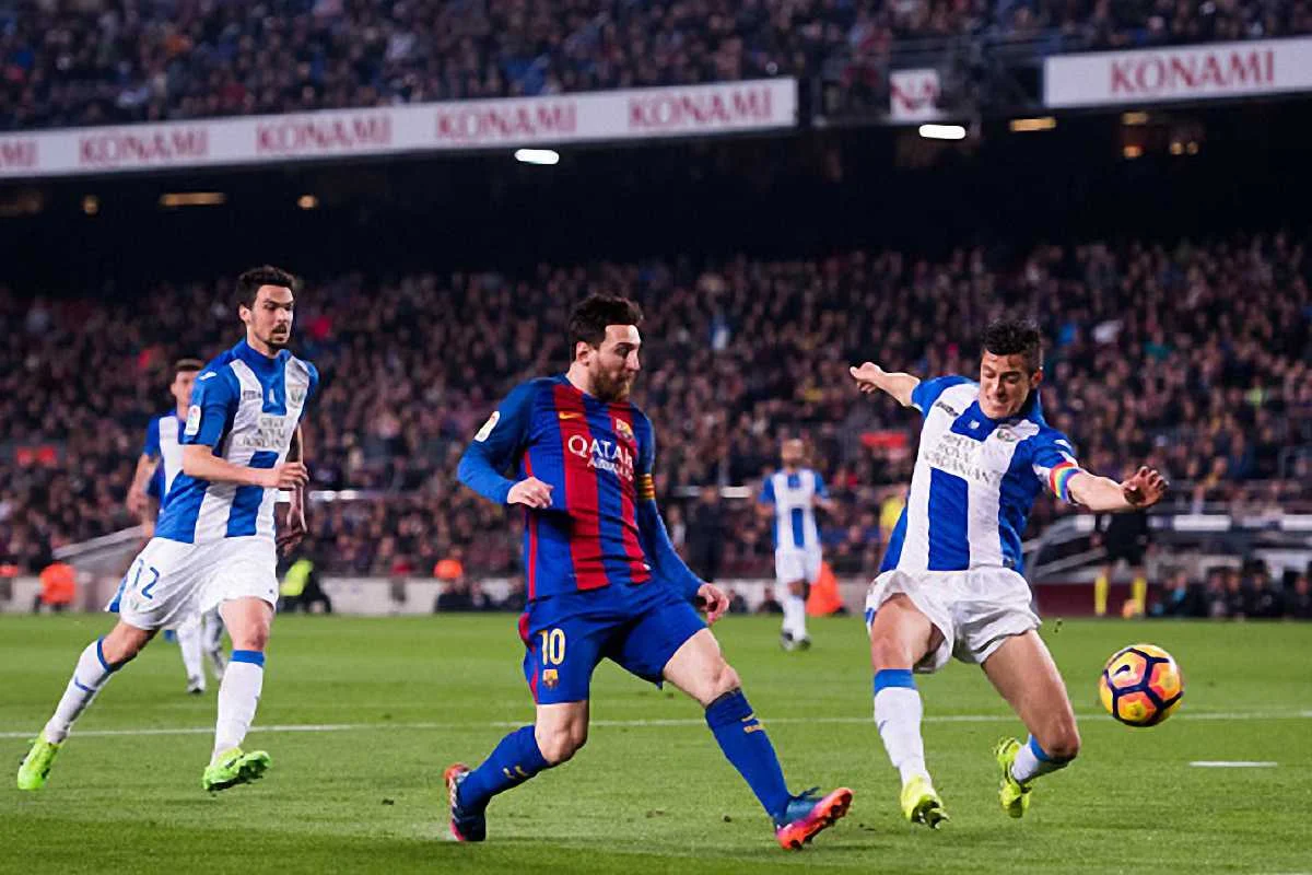 Мессі атакує / Getty Images