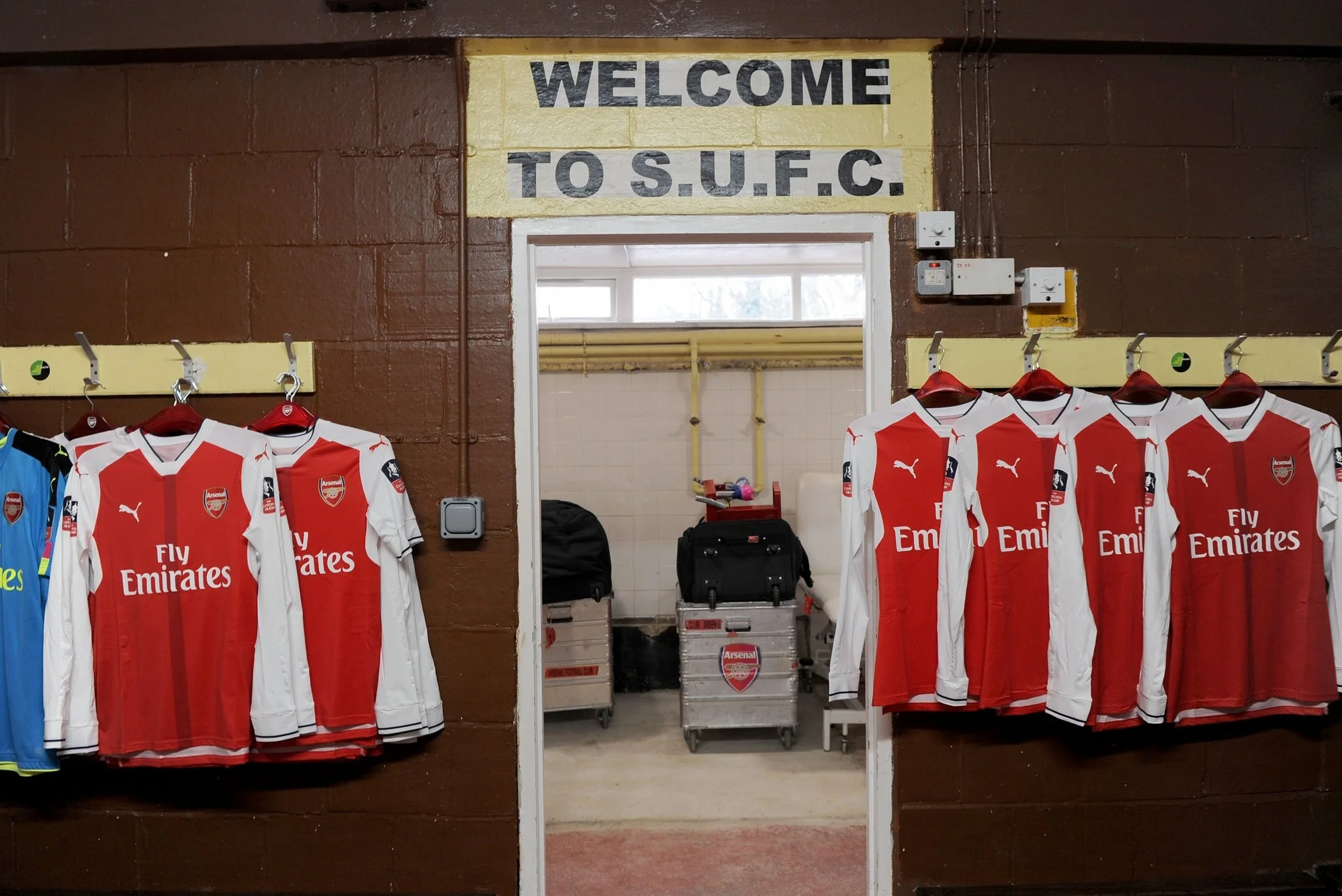 Роздягальня "Арсенала" перед матчем з "Саттон Юнайтед" 