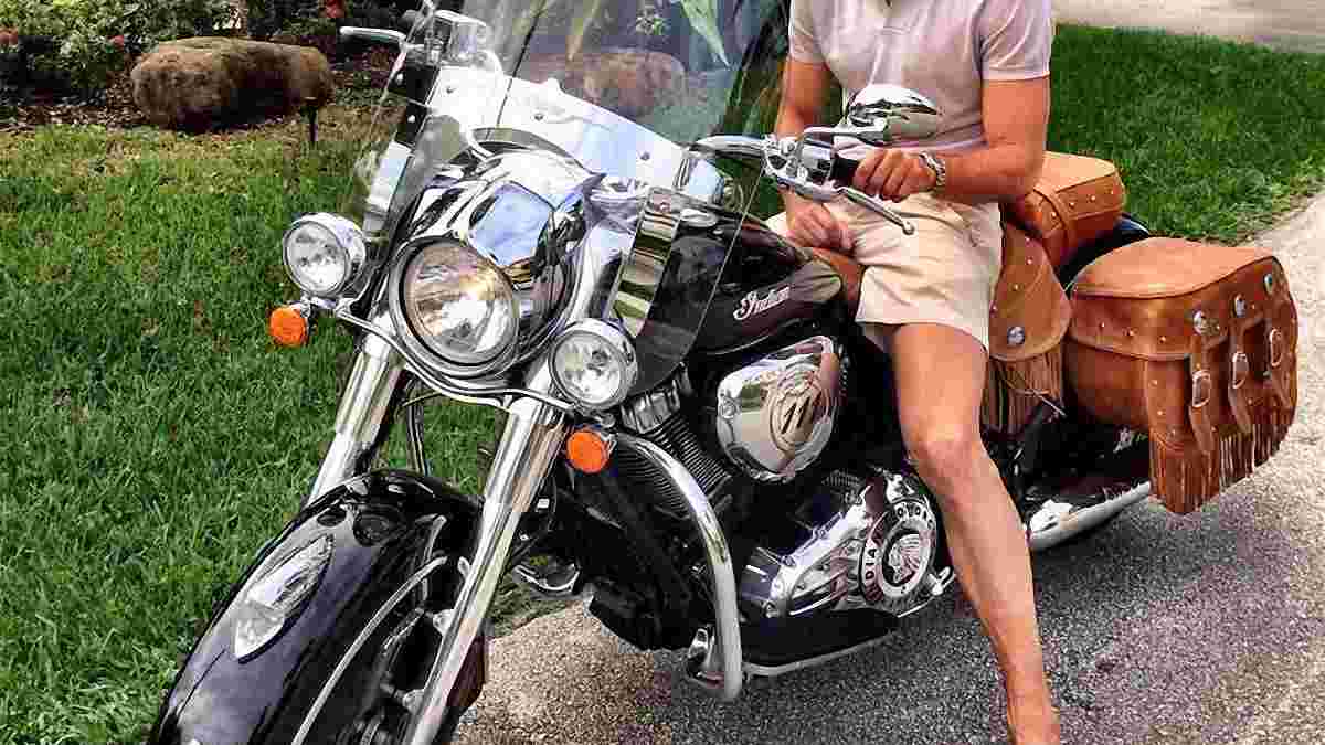 Шовковский продает свой мотоцикл Indian
