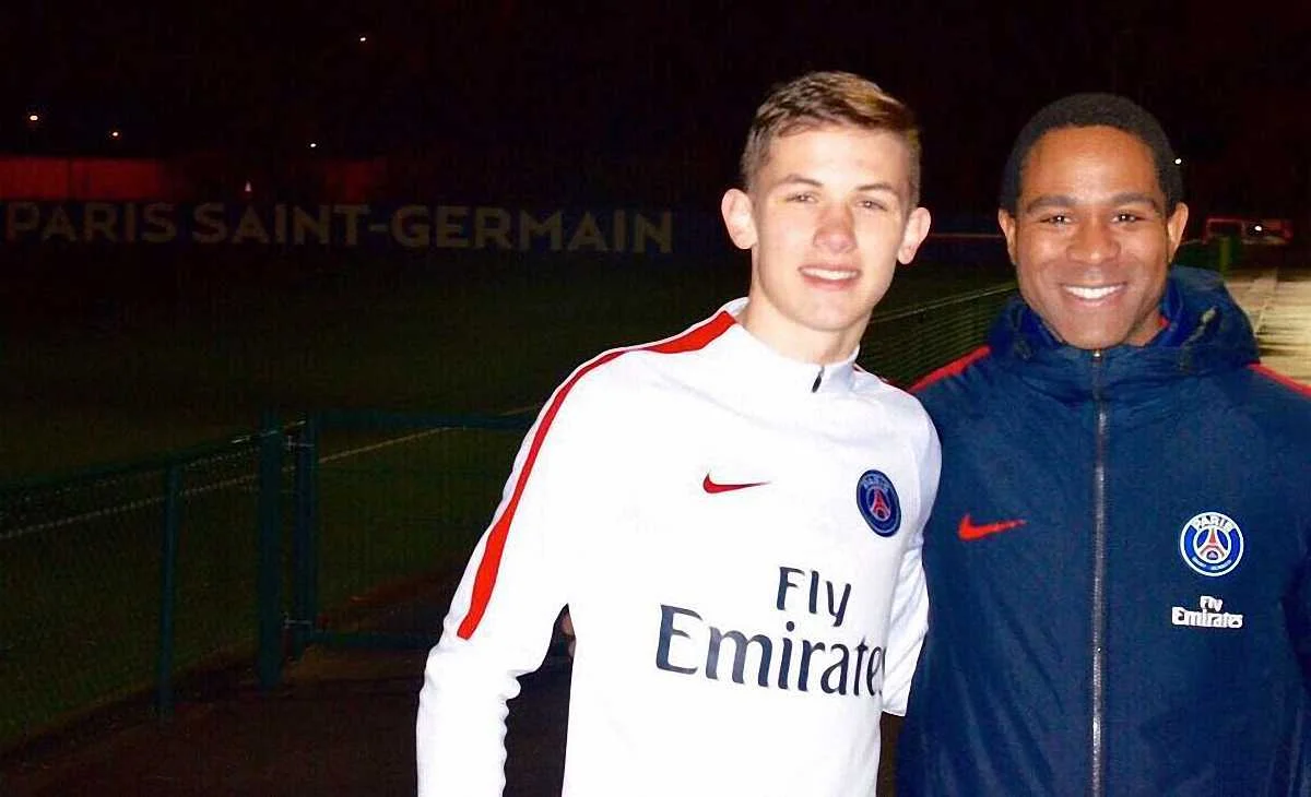 Даниил Сикан на просмотре в ПСЖ