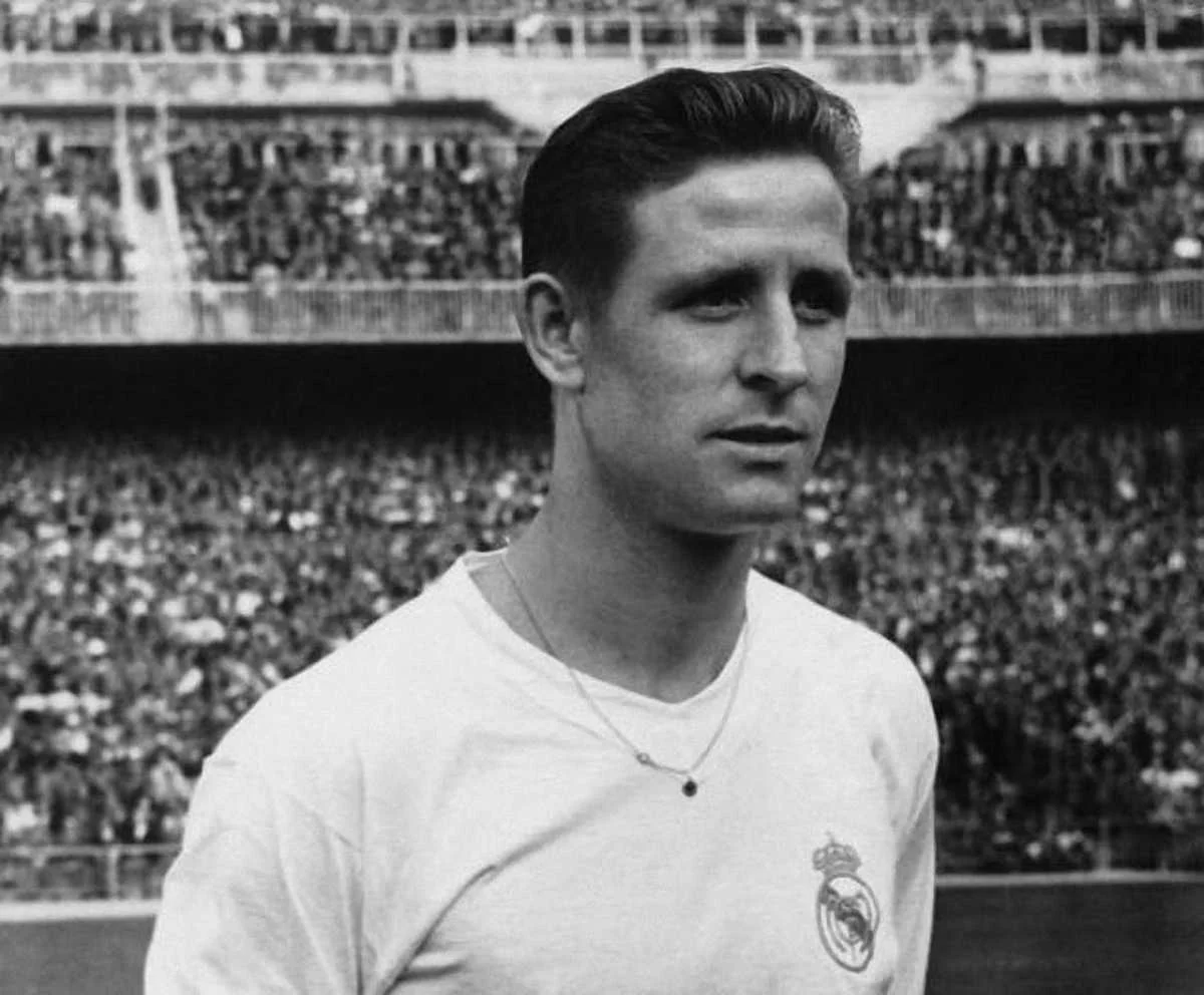 Раймон Копа