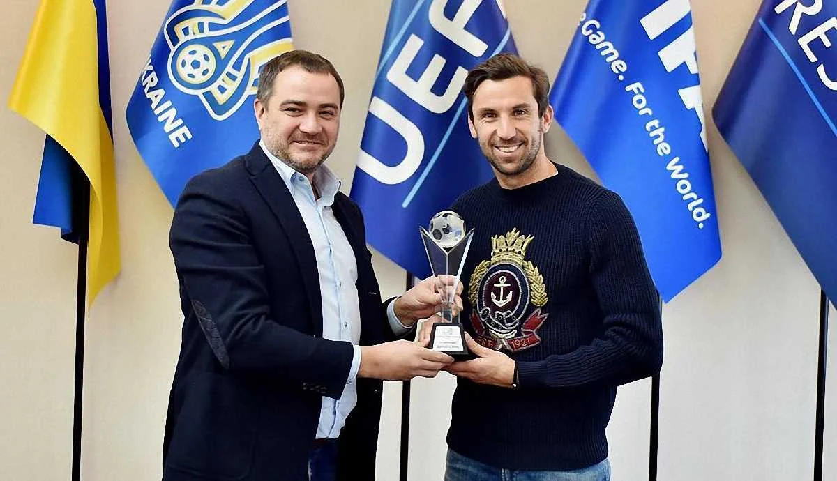 Андрій Павелко та Даріо Срна / ФФУ