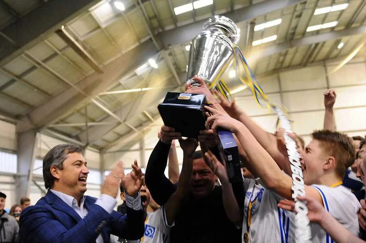 "Динамо" – победитель Зимнего Кубка ДЮФЛУ-2017