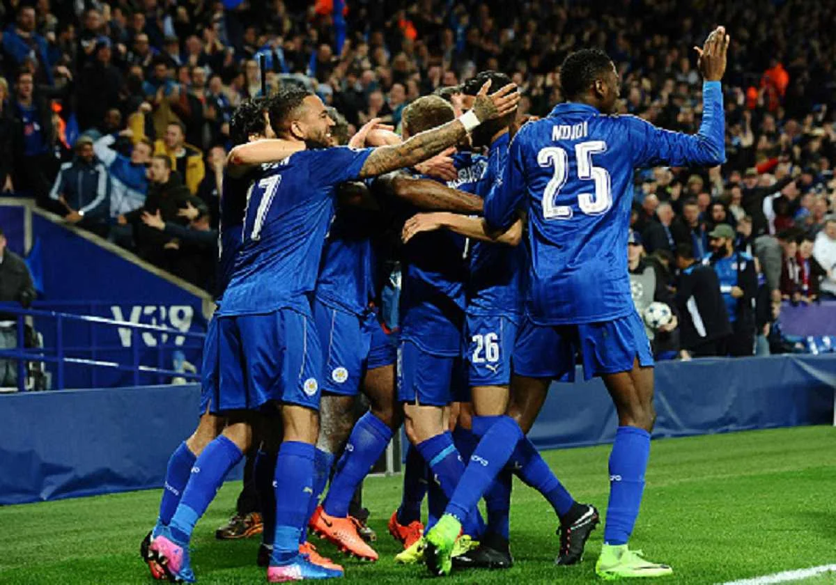 "Лисы" празднуют гол / Getty Images