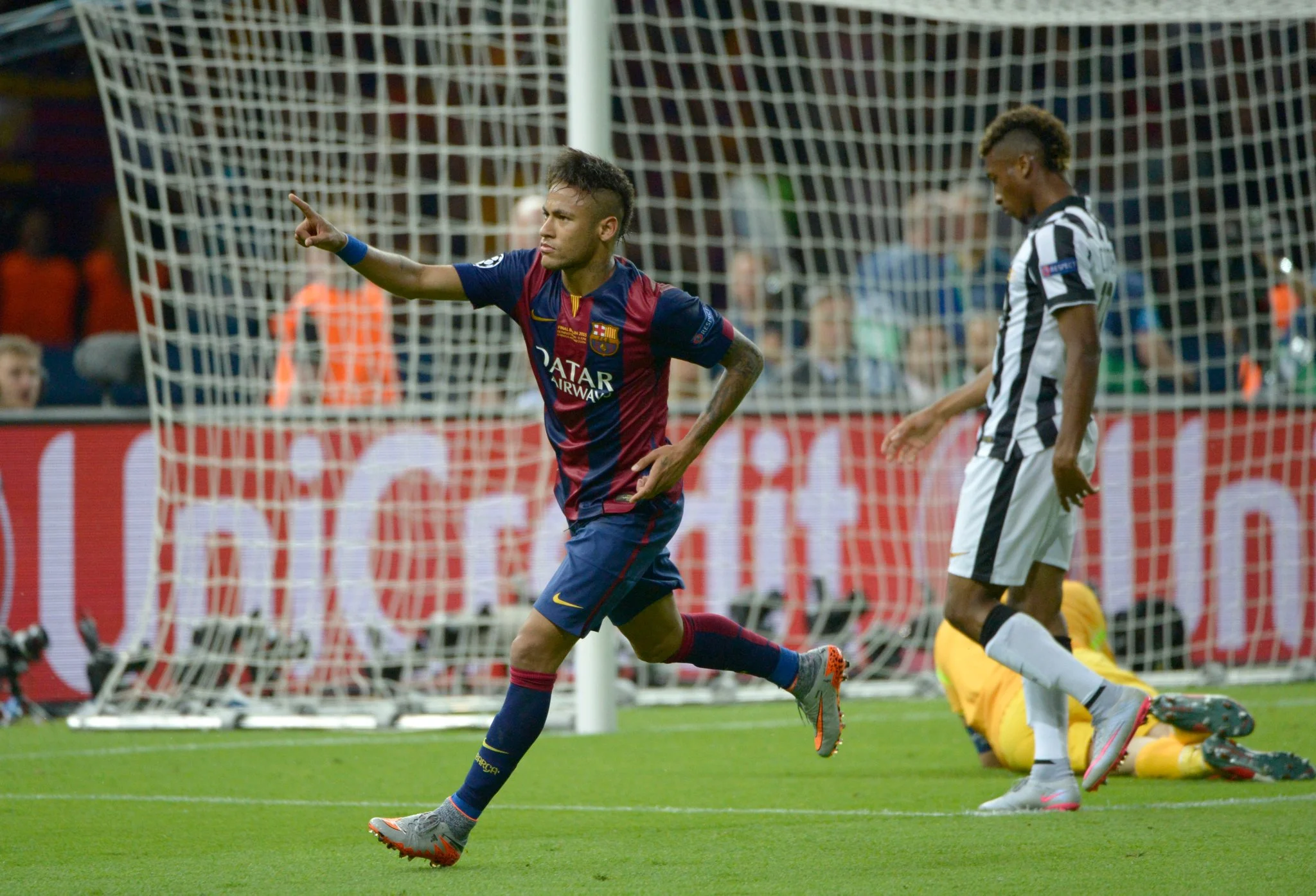 Неймар забиває "Ювентусу" у фіналі ЛЧ-2015 / getty images