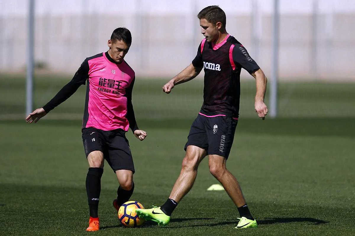 Кравець на тренуванні / ФК "Гранада"