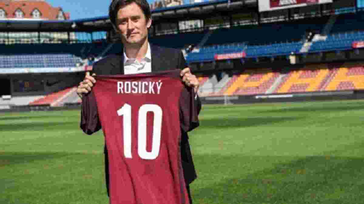 Росицки перенес операцию и выбыл на длительный срок, проведя на поле всего 19 минут в сезоне-2016/17