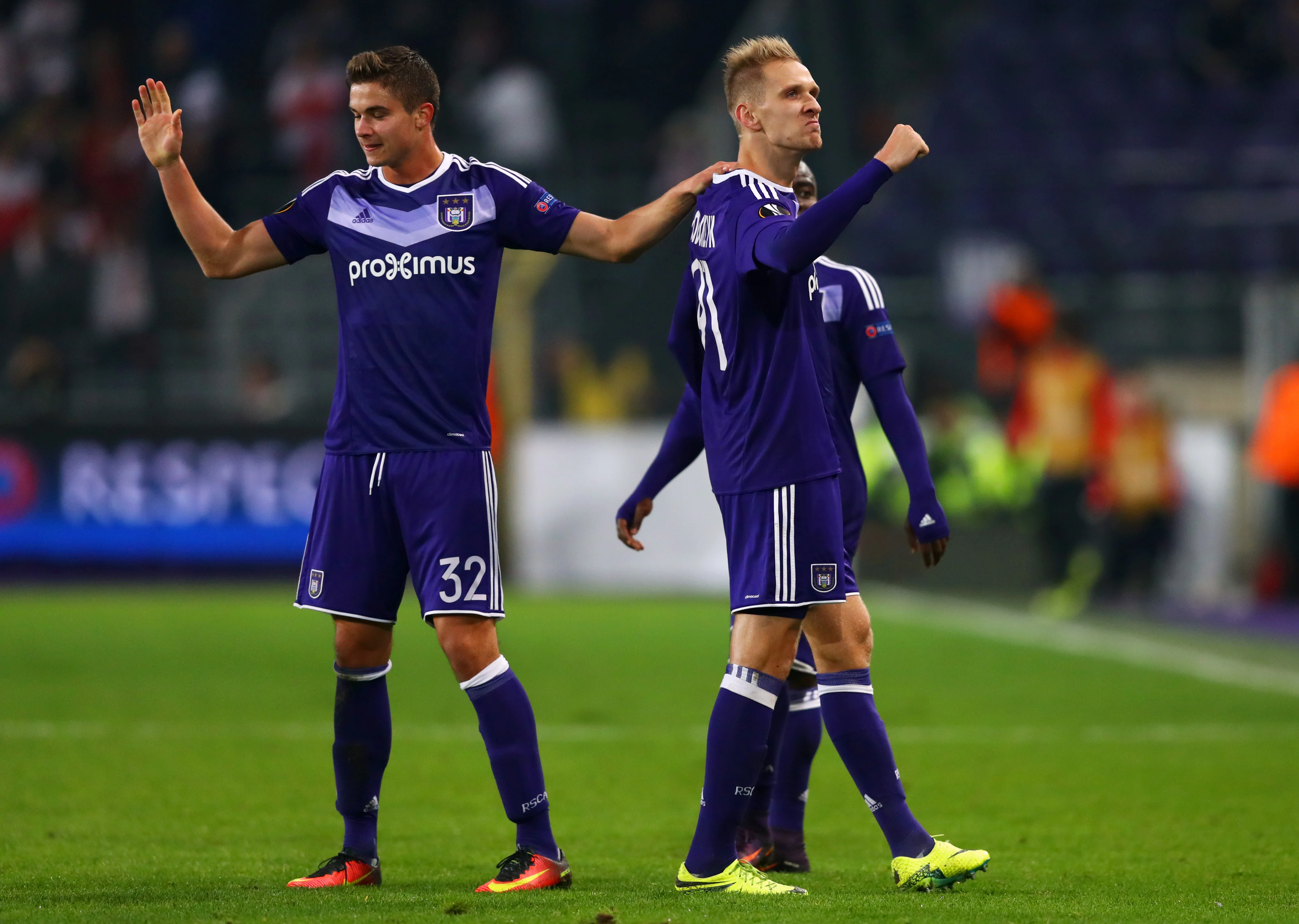 Теодорчик підписав контракт / getty images