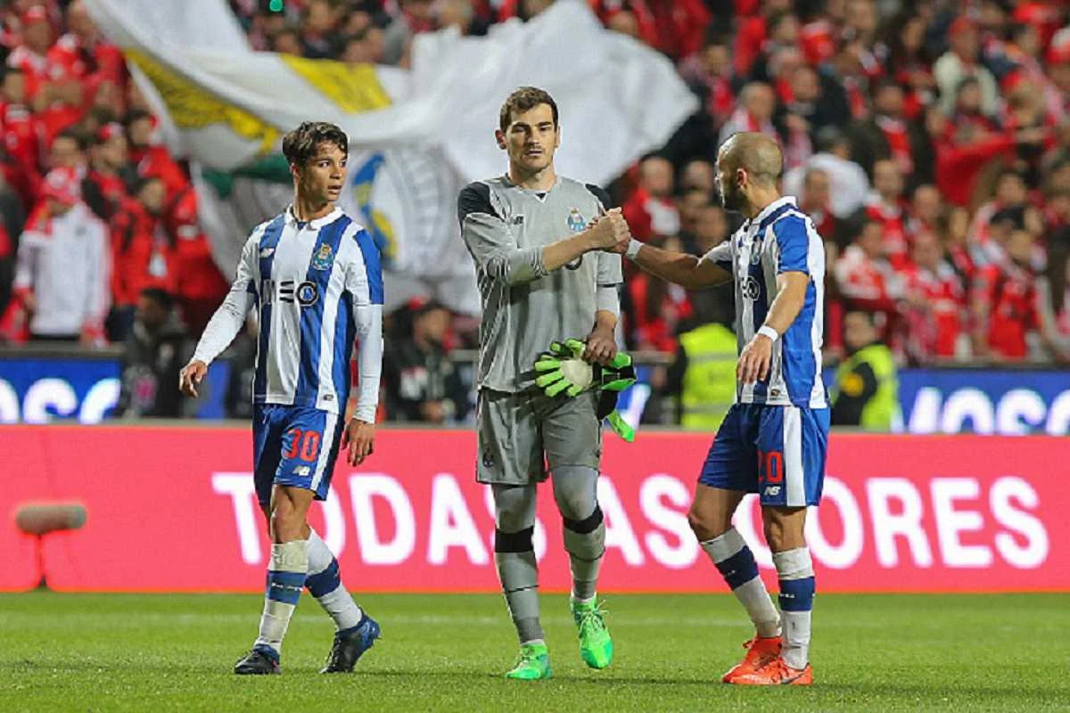 Касільяса вітали навіть гравці "Порту"