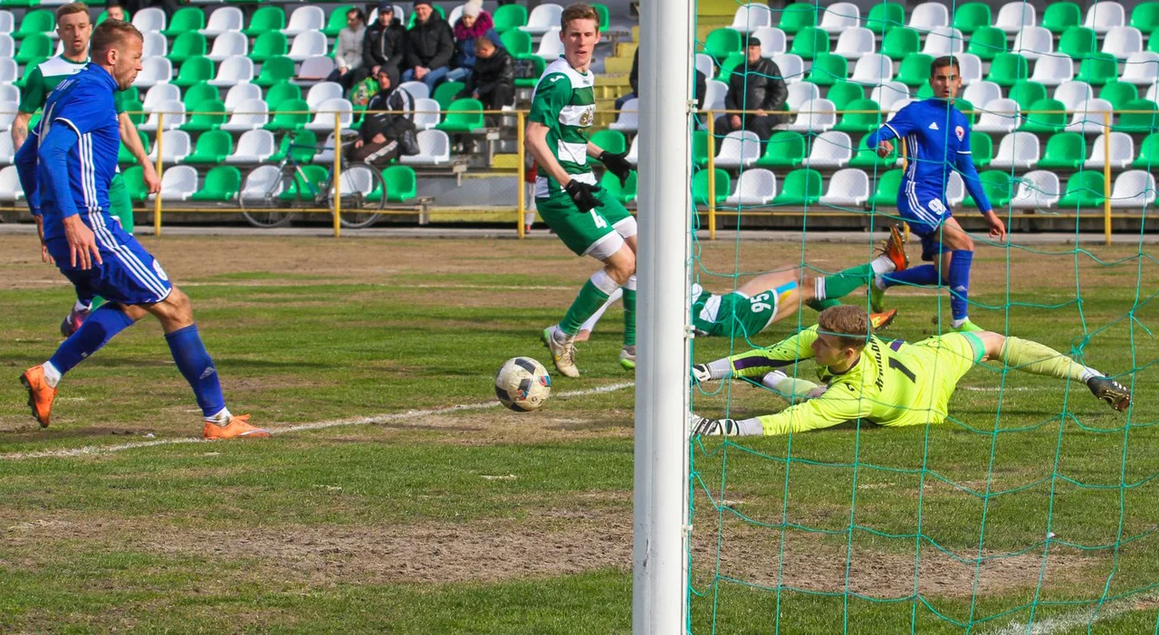 "Полтава" – "Ильичевец"