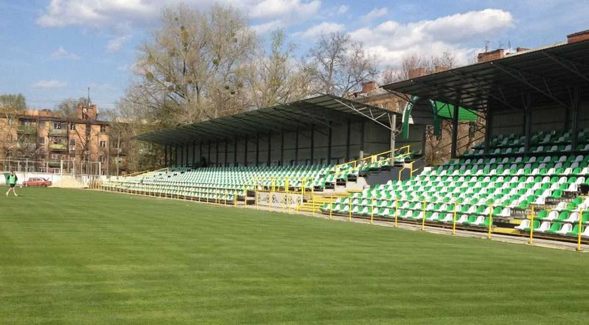 Стадион "Локомотив"