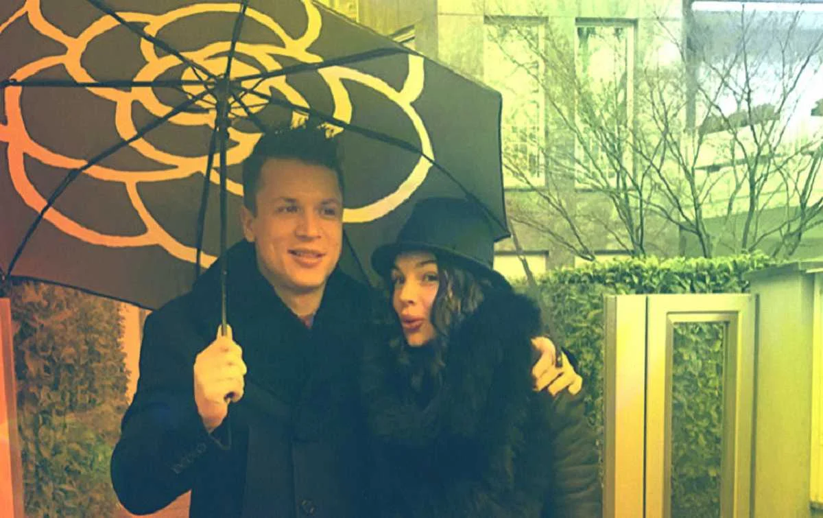 Евгений Коноплянка с женой Викторией / Twitter