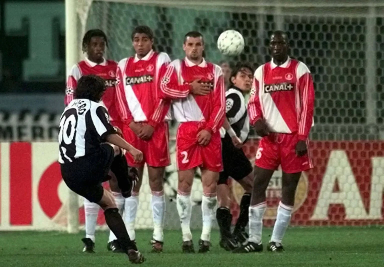 "Монако" и "Ювентус" снова в полуфинале