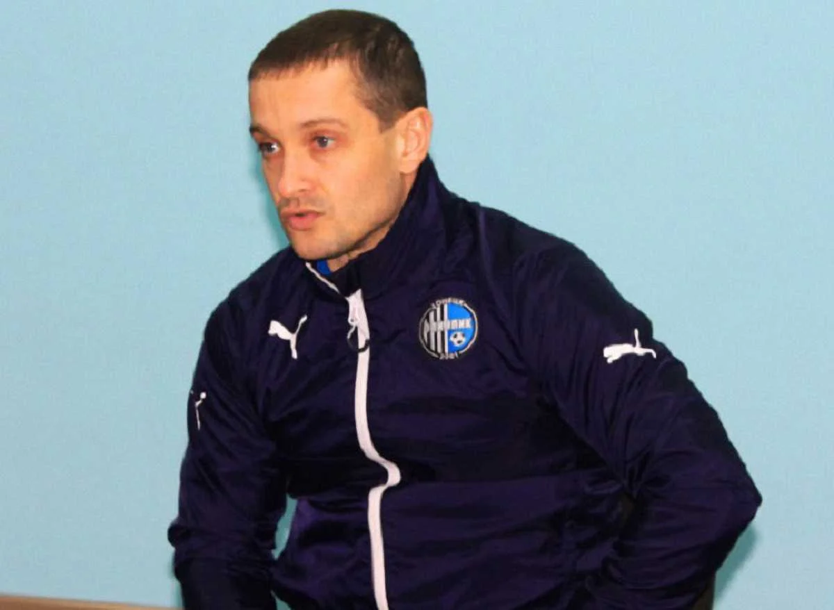 Роман Санжар