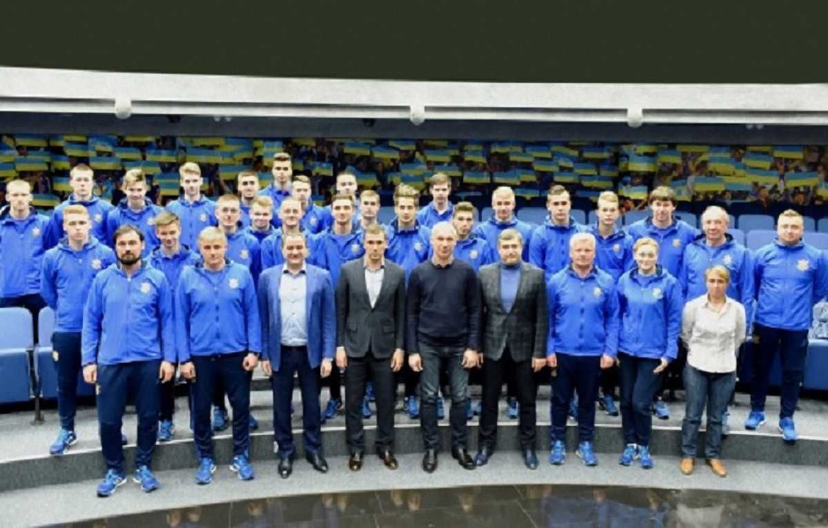 Фото к новости: Шевченко и Павелко провели сборную Украины U-17 на Евро-2017