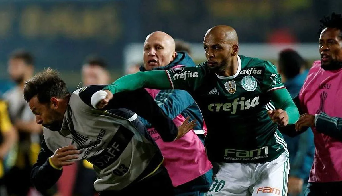 Фелипе Мело – настоящий уличный боец