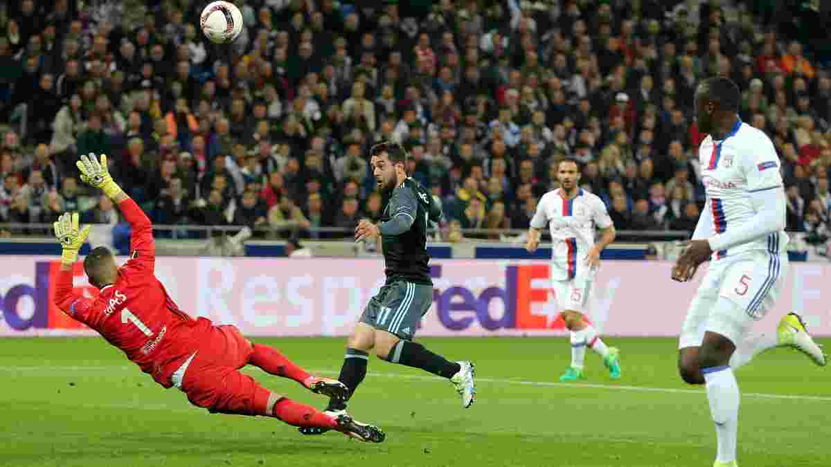 Аякс в напряженном матче уступил Лиону, но пробился в финал Лиги Европы