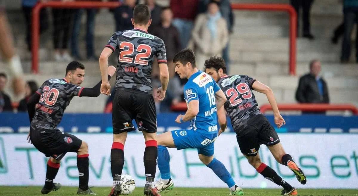 Руслан Малиновский