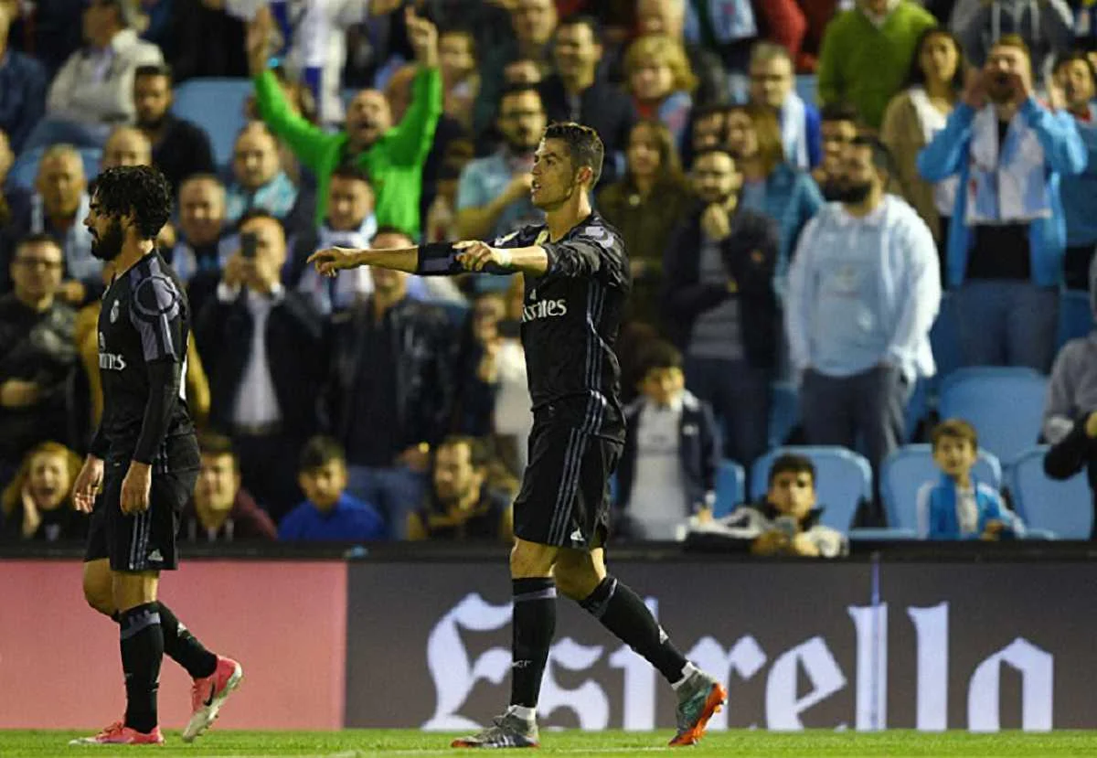 Роналду празднует гол / getty images