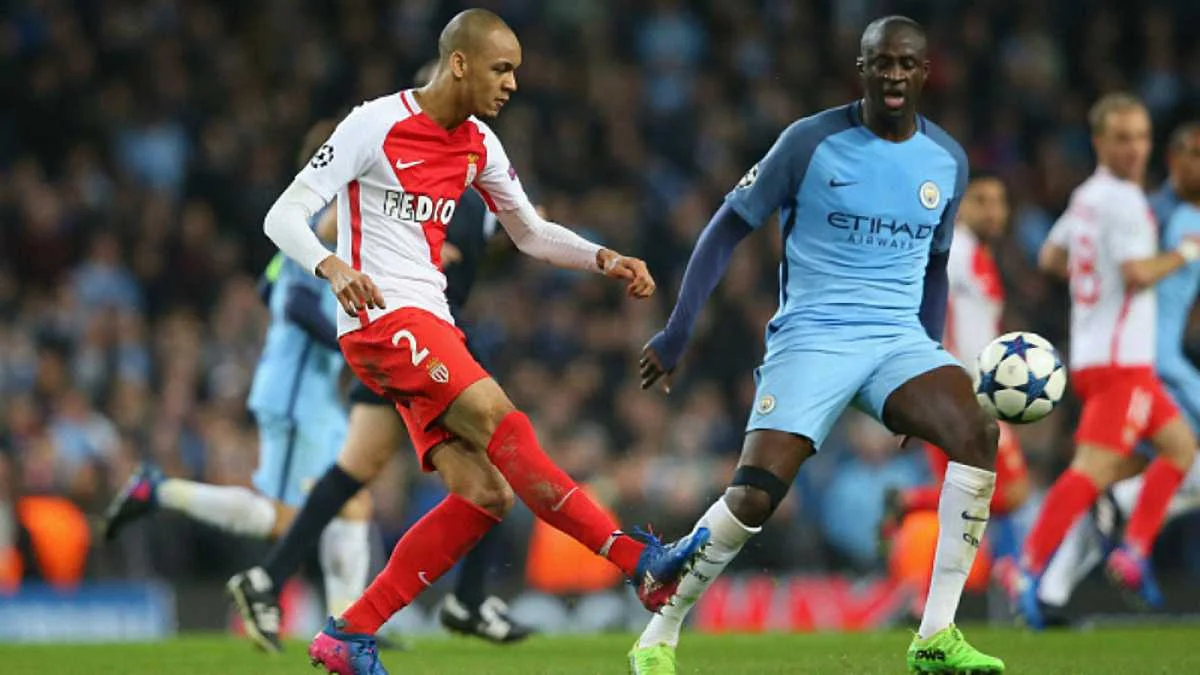 Фабинью против Яя Туре / Getty Images