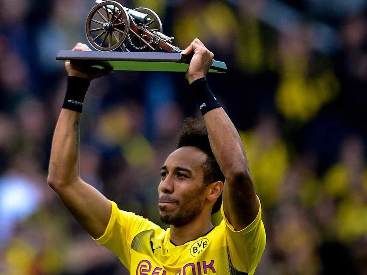 Обамеянг стал лучшим бомбардиром Бундеслиги сезона-2016/17