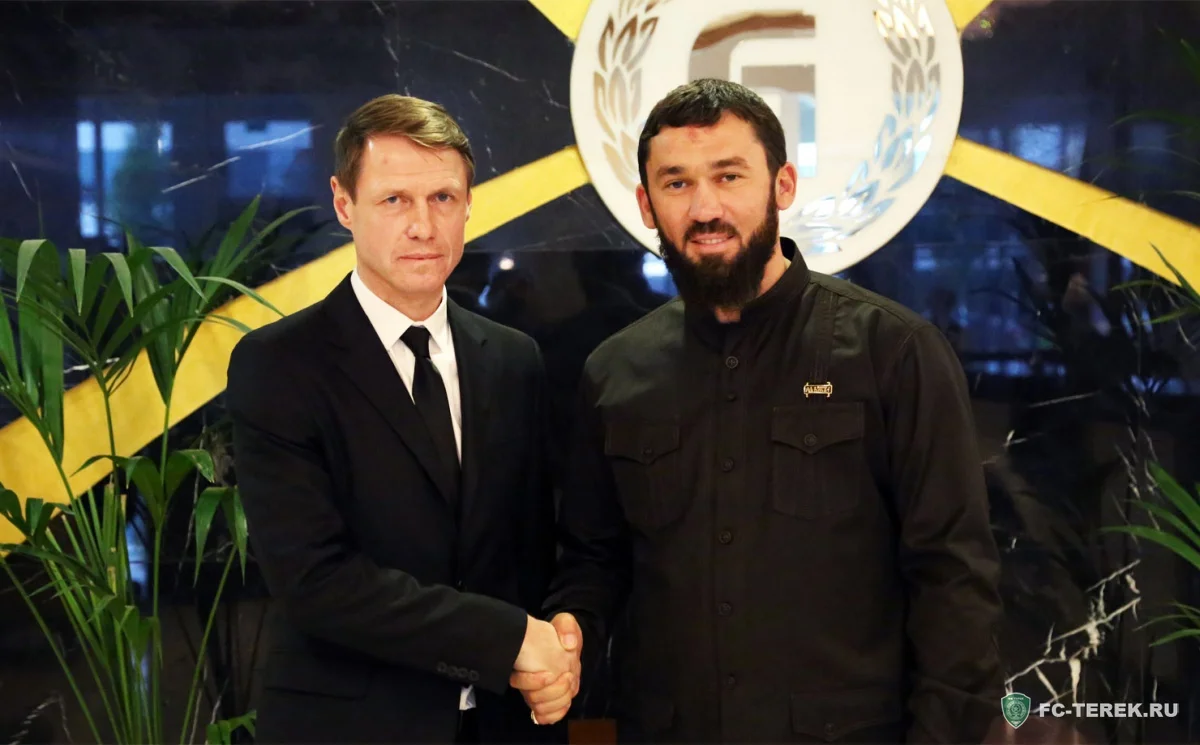 Олег Кононов / Терек