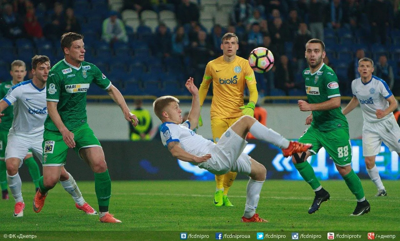 У центрі Андрій Лунін / ФК Дніпро