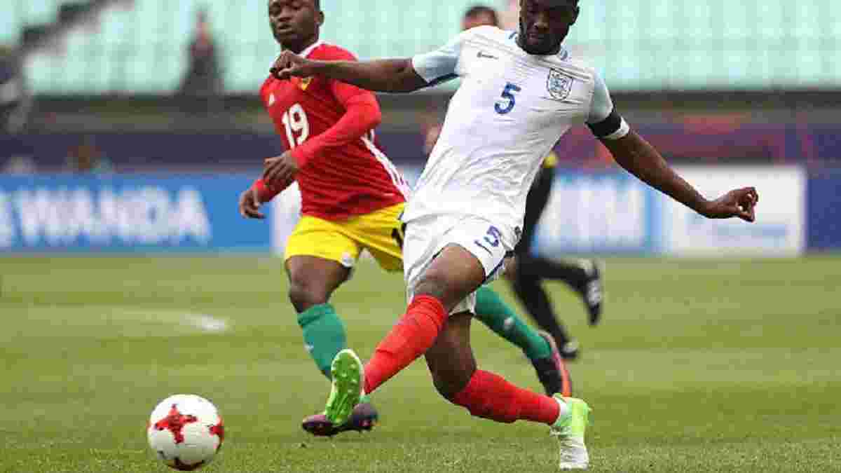 Защитник сборной Англии U-20 Томори забил курьезный автогол с центра поля в матче против Гвинеи