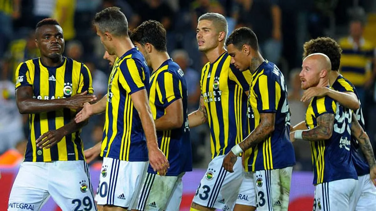 Фенербахче готовий був відати Еменіке або Стоха