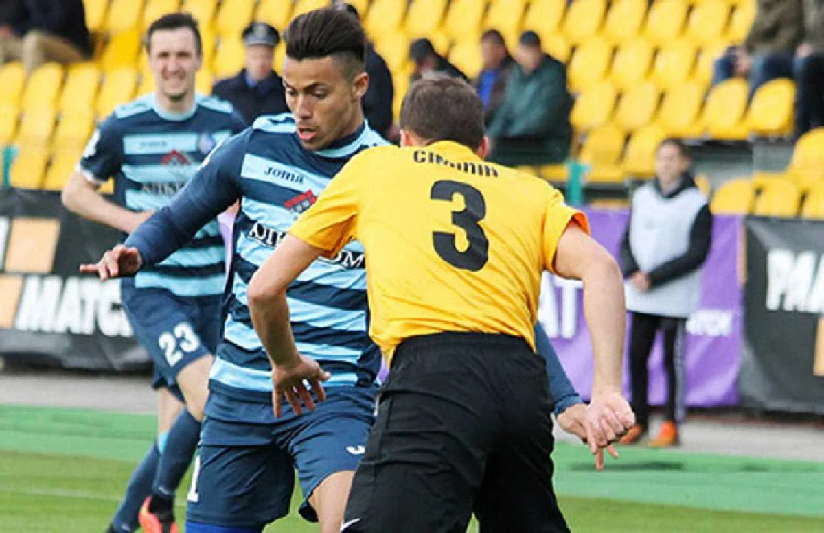 Симинин против Мохи / Соцсети