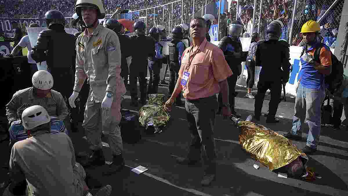 4 человека погибли в давке на стадионе в Гондурасе
