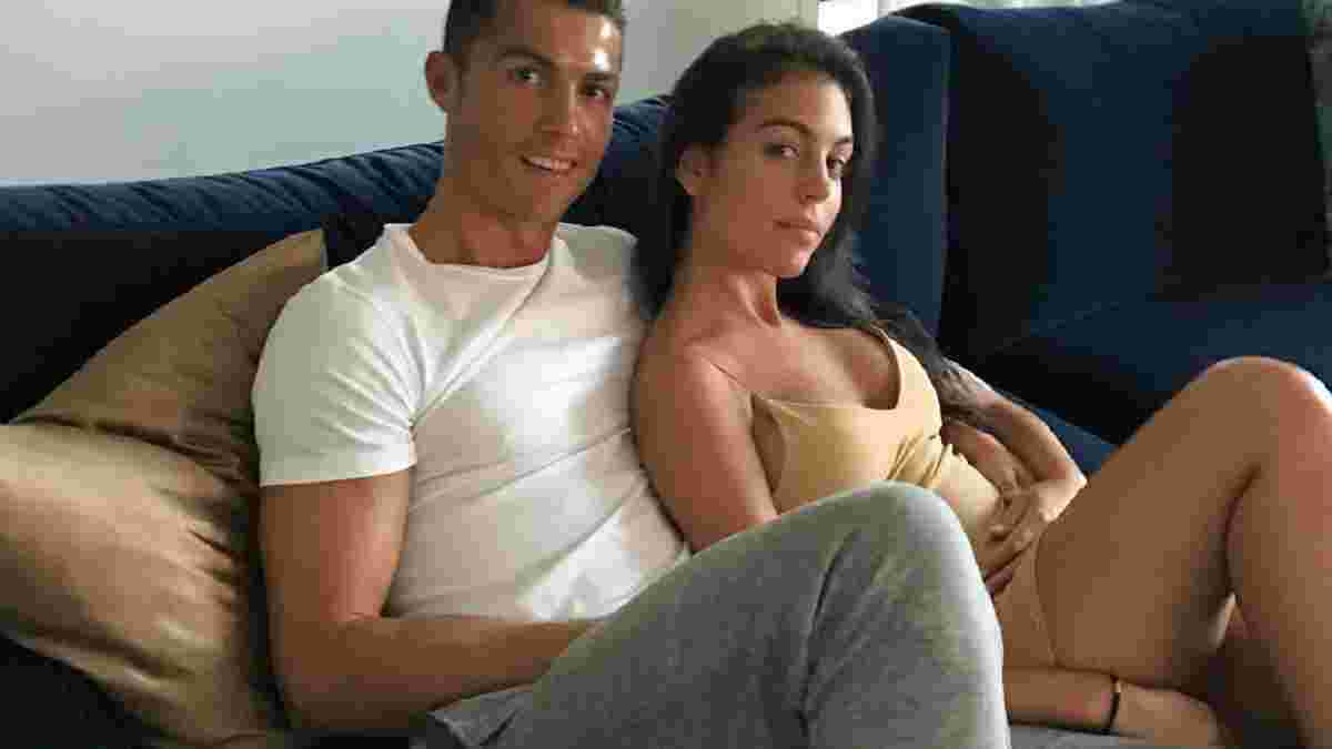 Chi Magazine: Роналду и его девушка Джорджина Родригес ожидают рождения близнецов