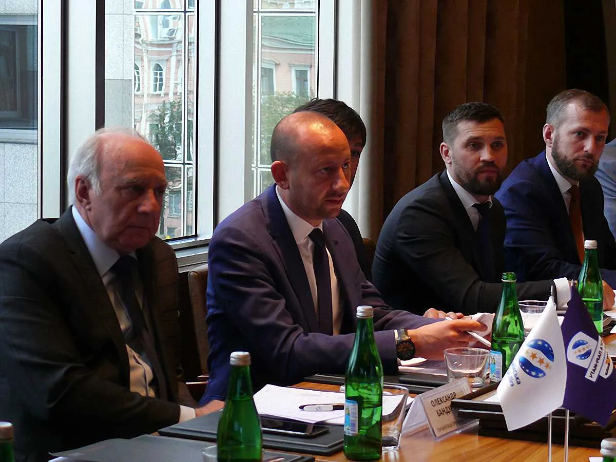 Владимир Генинсон, УПЛ