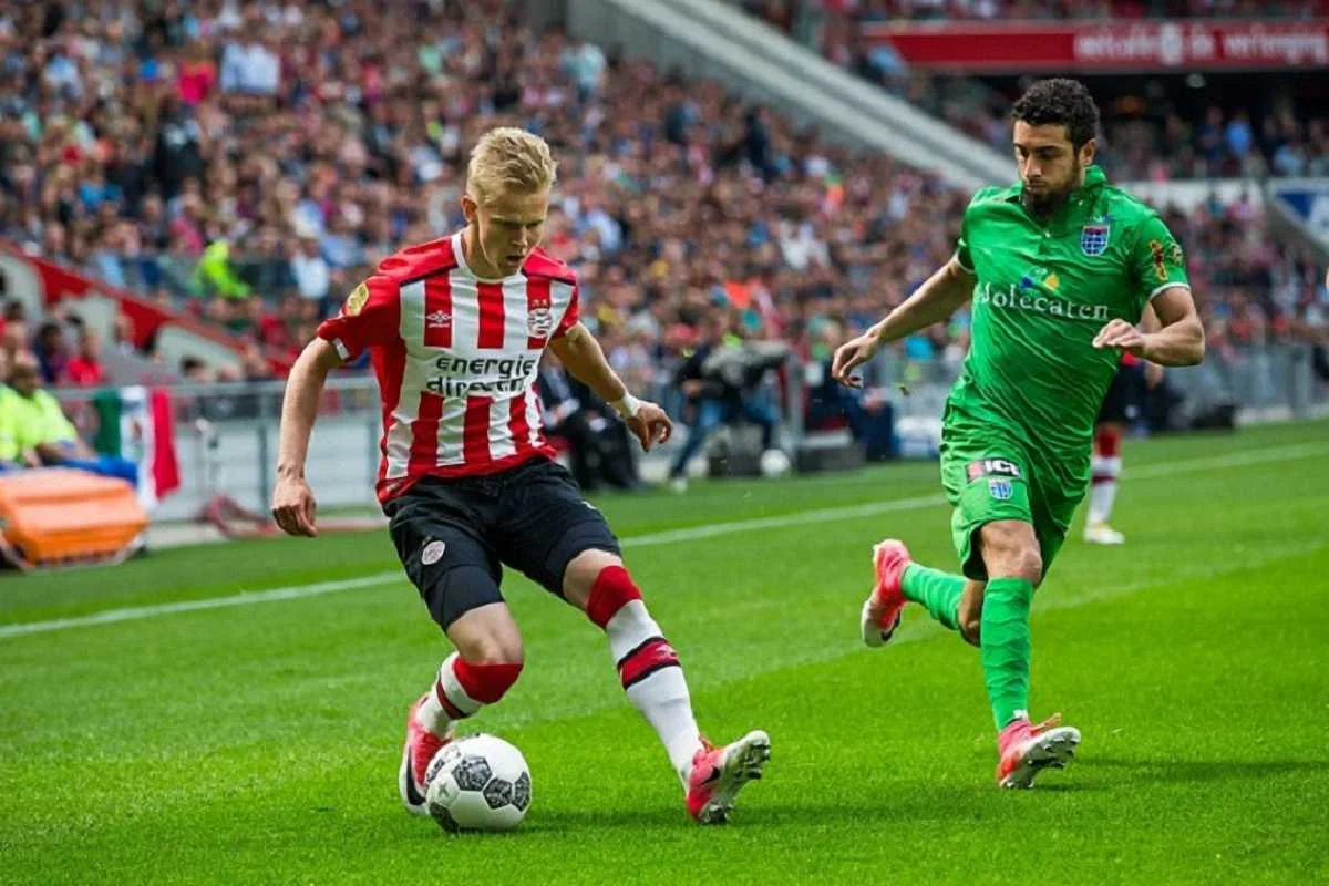 Александр Зинченко в составе ПСВ / getty images