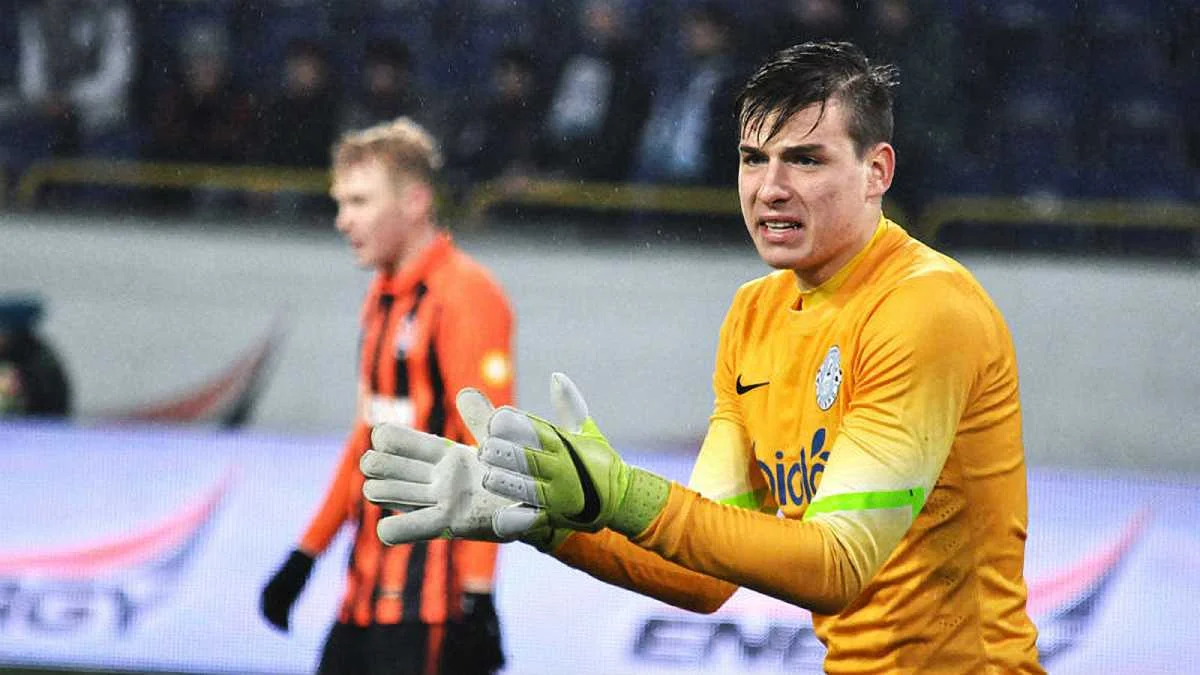 Андрей Лунин