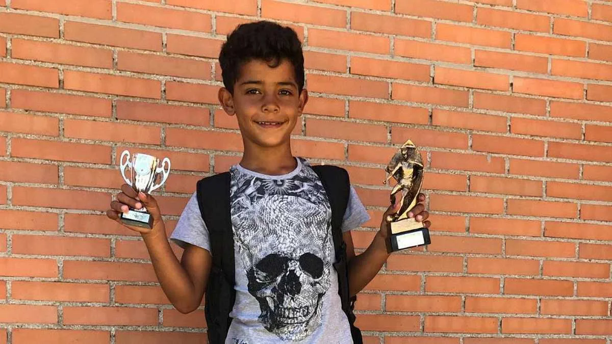 Криштиану Роналду-младший с трофеями