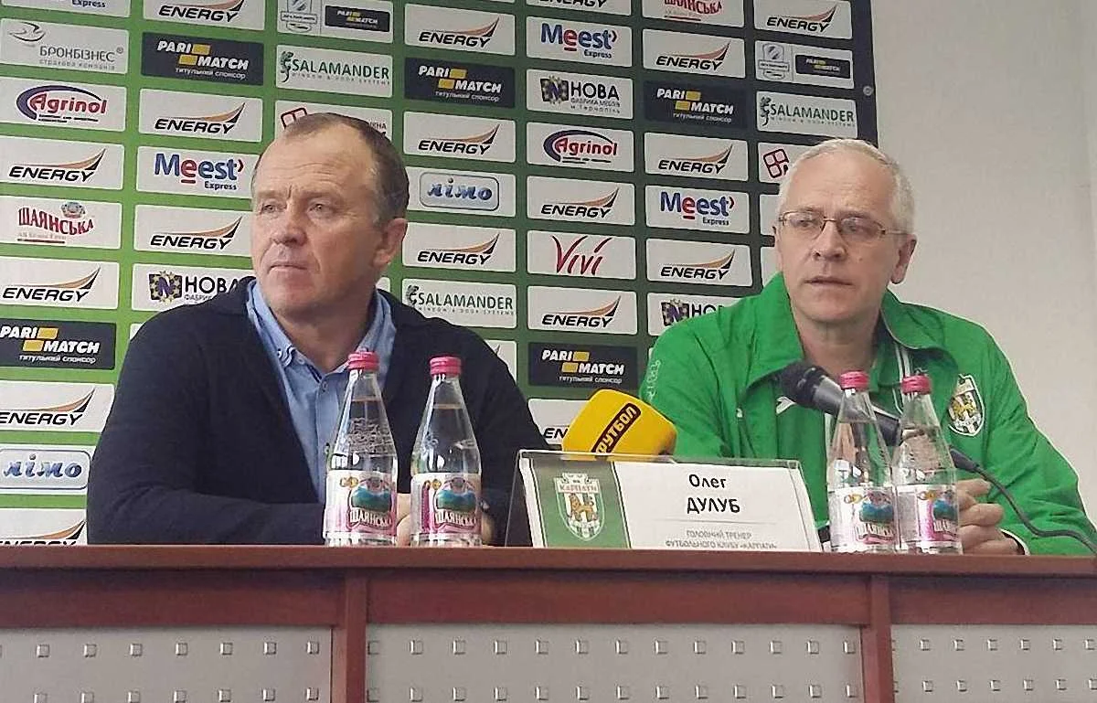 Олег Дулуб (зліва) / фото ФК Карпати