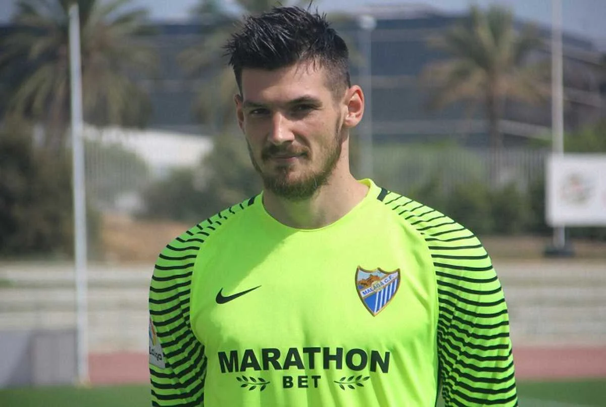 Денис Бойко