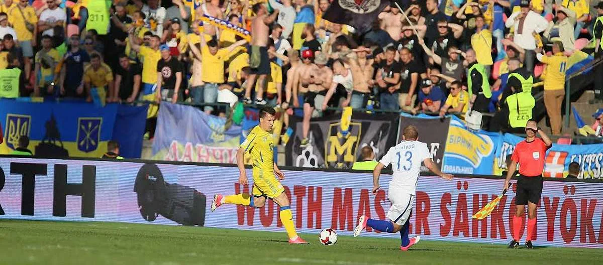 Евгений Коноплянка