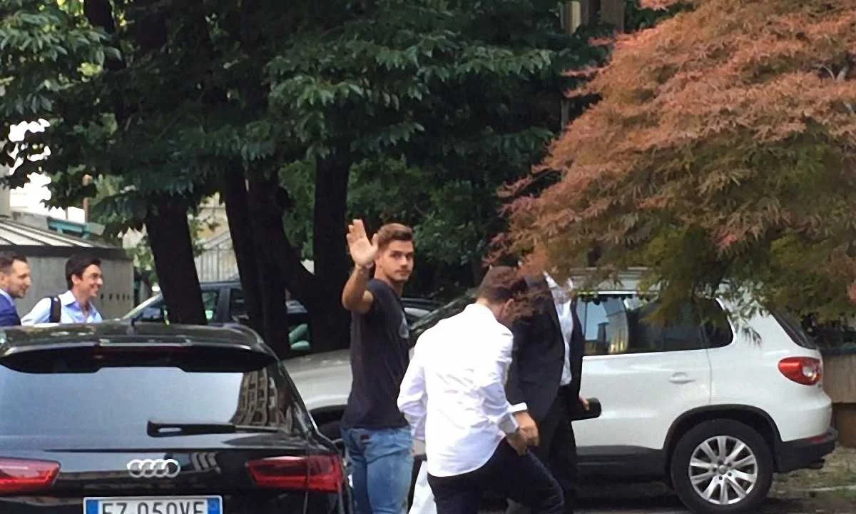 Андре Сілва вже у Мілані