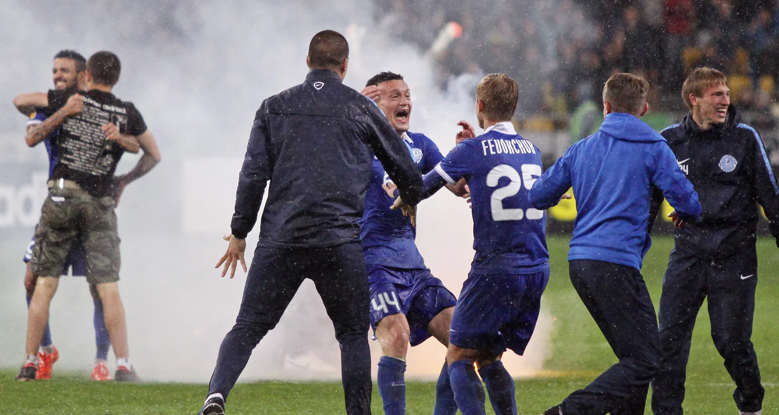 Дніпряни святкують вихід до фіналу Ліги Європи в травні 2015-го