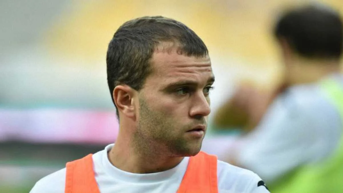 Артур Карноза