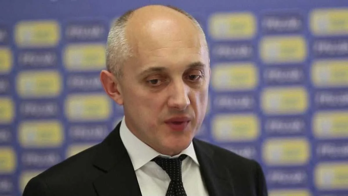 Олег Собуцький