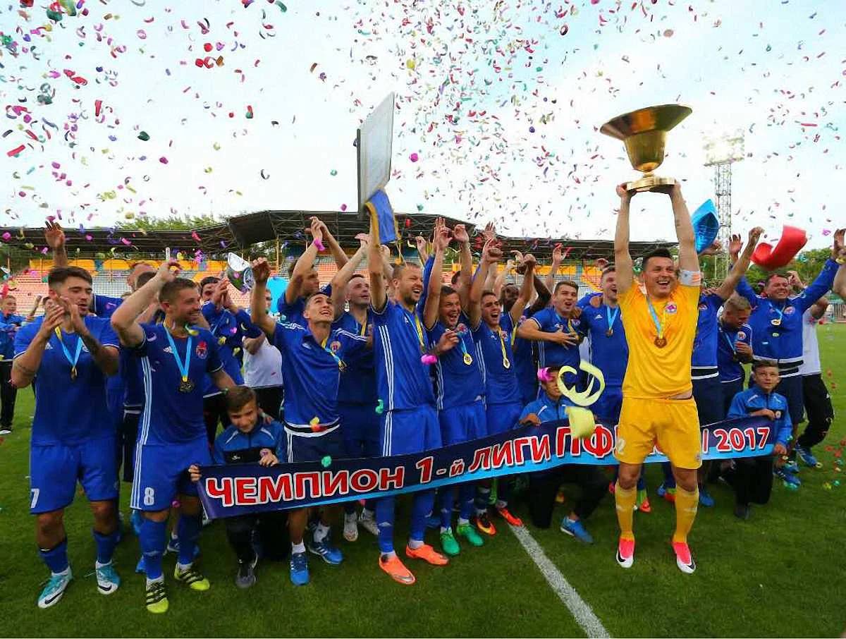 Рустам Худжамов і Маріуполь