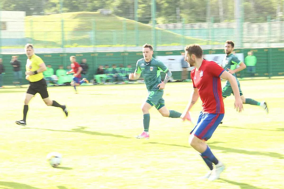 Денис Дедечко в действии / фото СКА