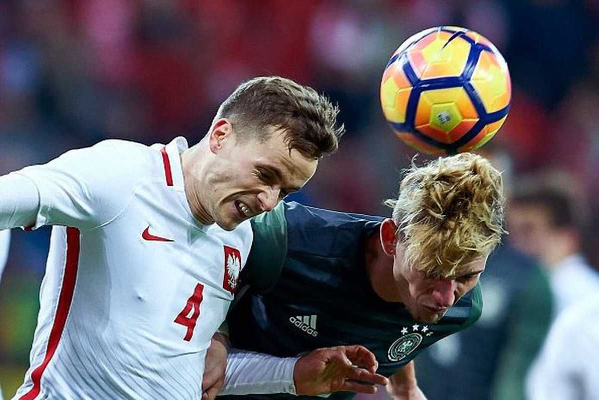 Томаш Кендзьора (зліва) на Євро-2017 U-21